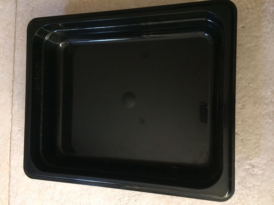 Tabuleiros fundos em preto da Cambro( 325x265x65mm)