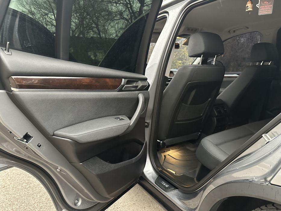 BMW X3 F25 28i xDrive 2014 рік 2.0 бензин