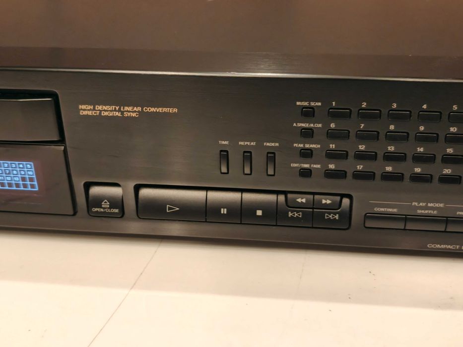 SONY CDP-711 ! Znakomity odtwarzacz CD ! OKAZJA