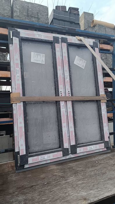 okno elewacyjne PCV antracyt 1140x1425 VEKA 3szyvy 82mm Nowe