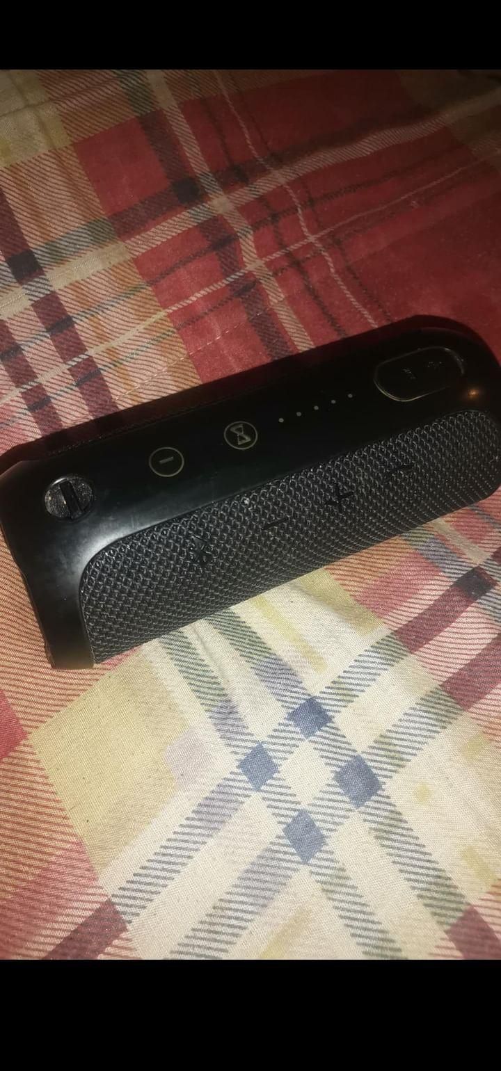 Coluna sem garantia e em bom estado.