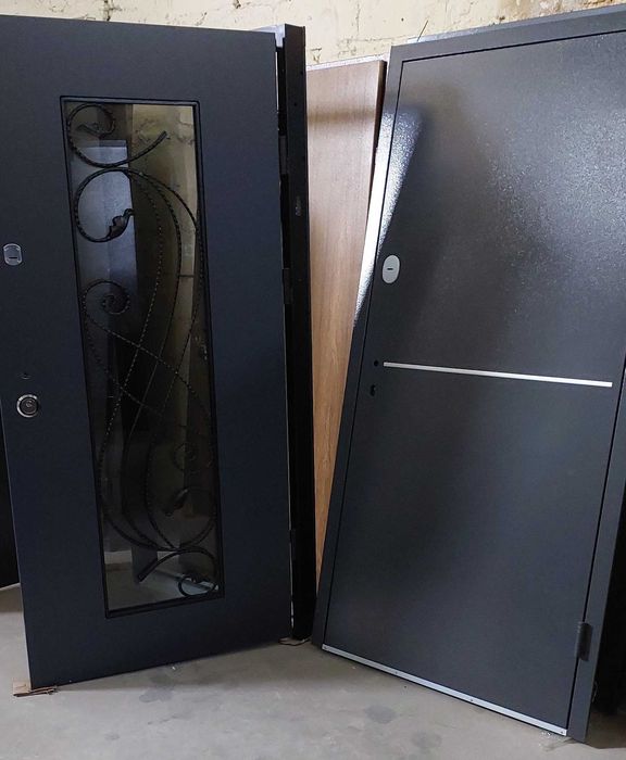 Входные металлические двери новые и бу вхідні металеві двері у Києві.