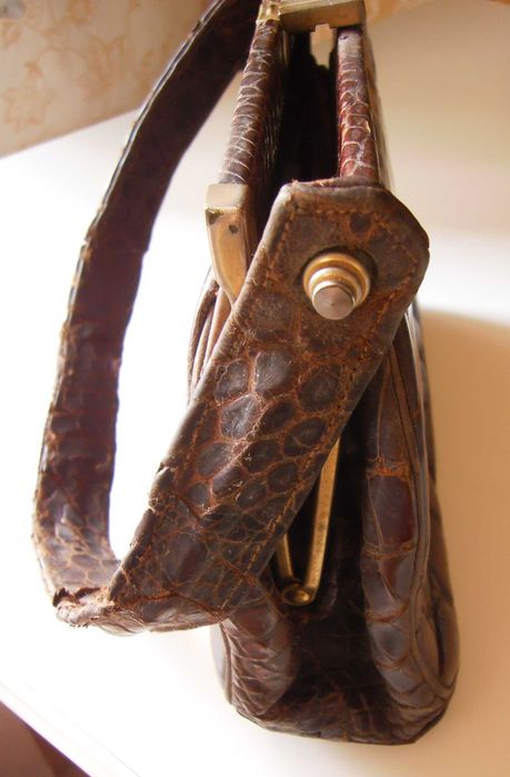 Moda Vintage: Carteira de senhora, clássica em pele genuína crocodilo