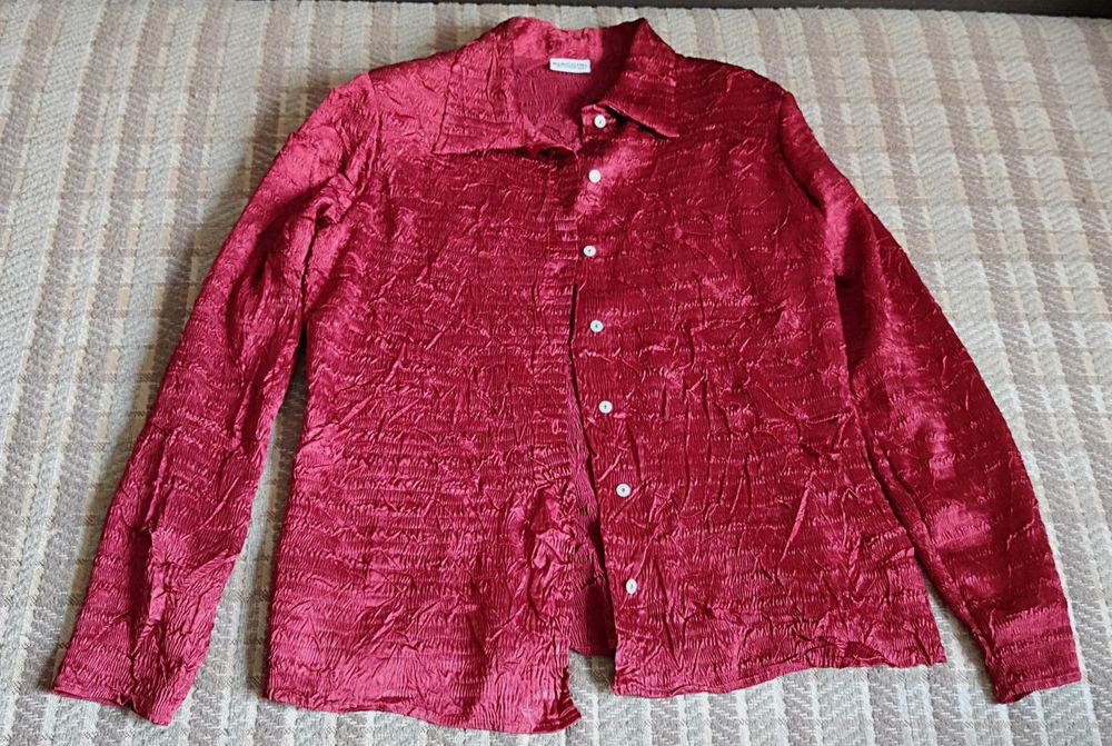 Продаётся женская блузка