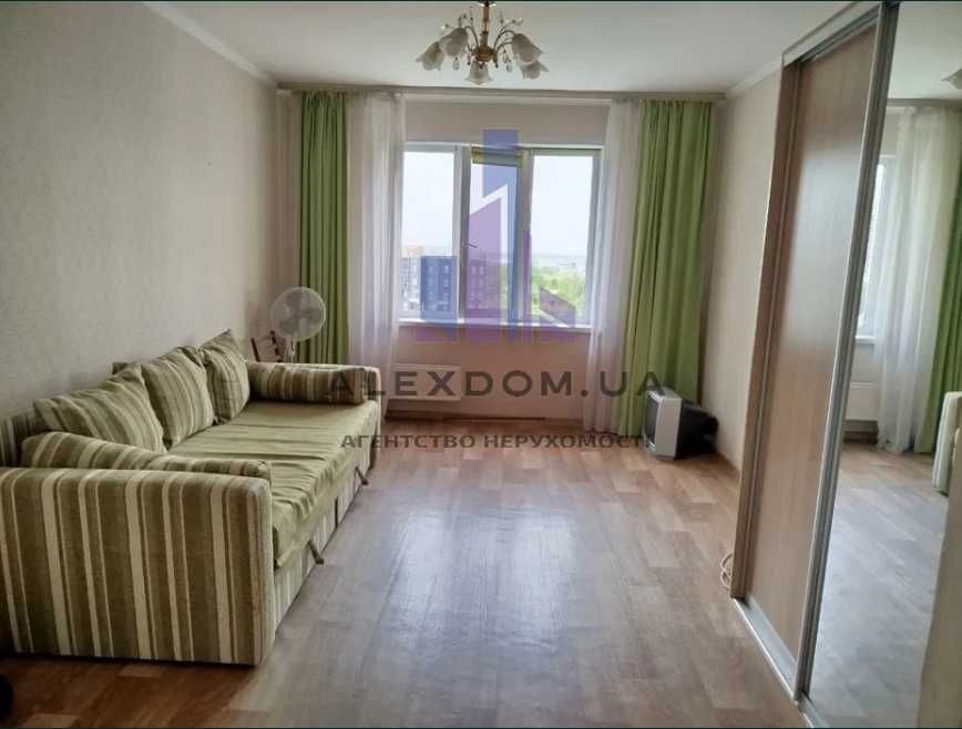 Продається 3-к квартира вул. Милославська, буд. 31, Троєщина