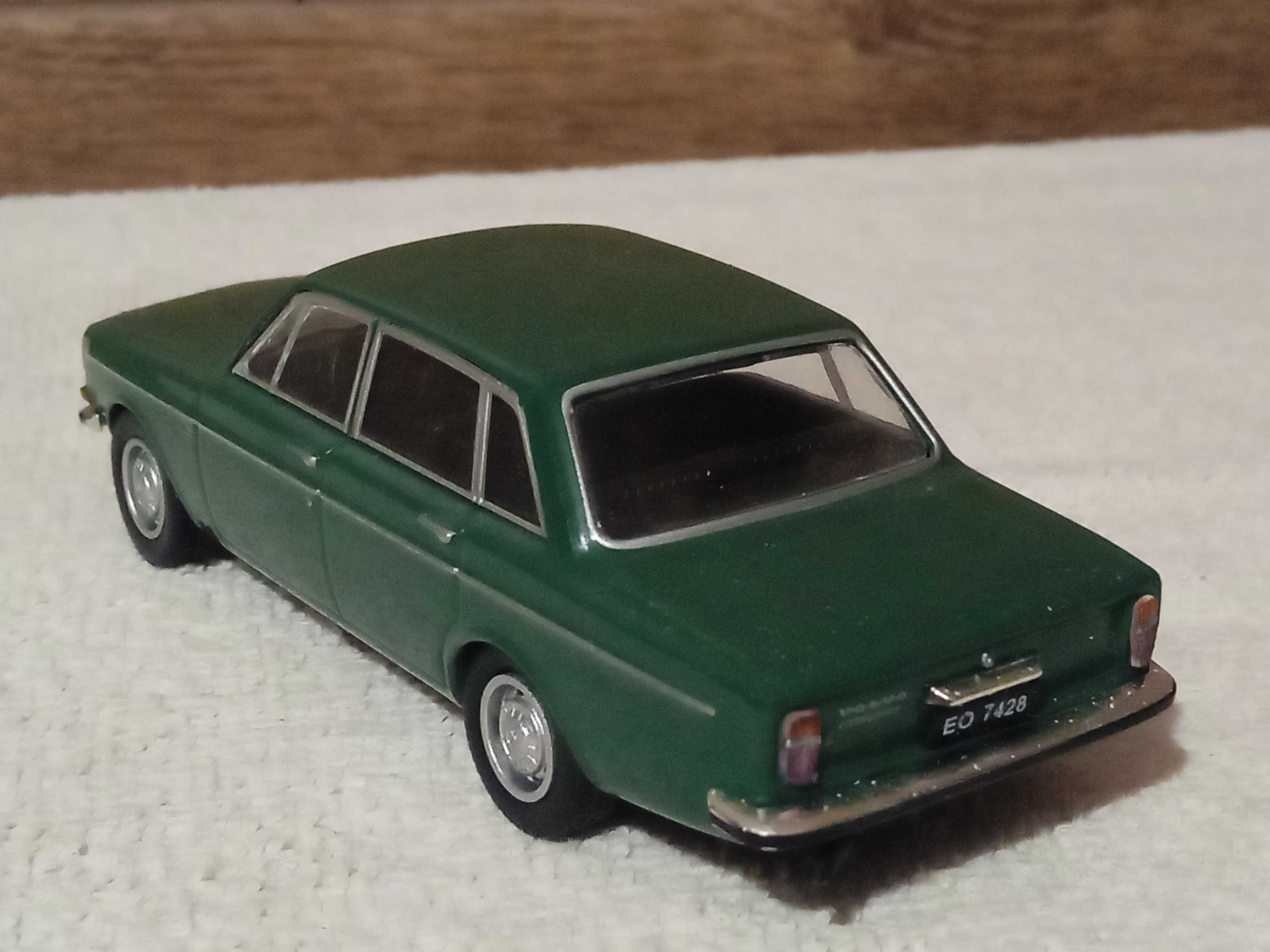 model Volvo 144 Kultowe auta PRL 1/43