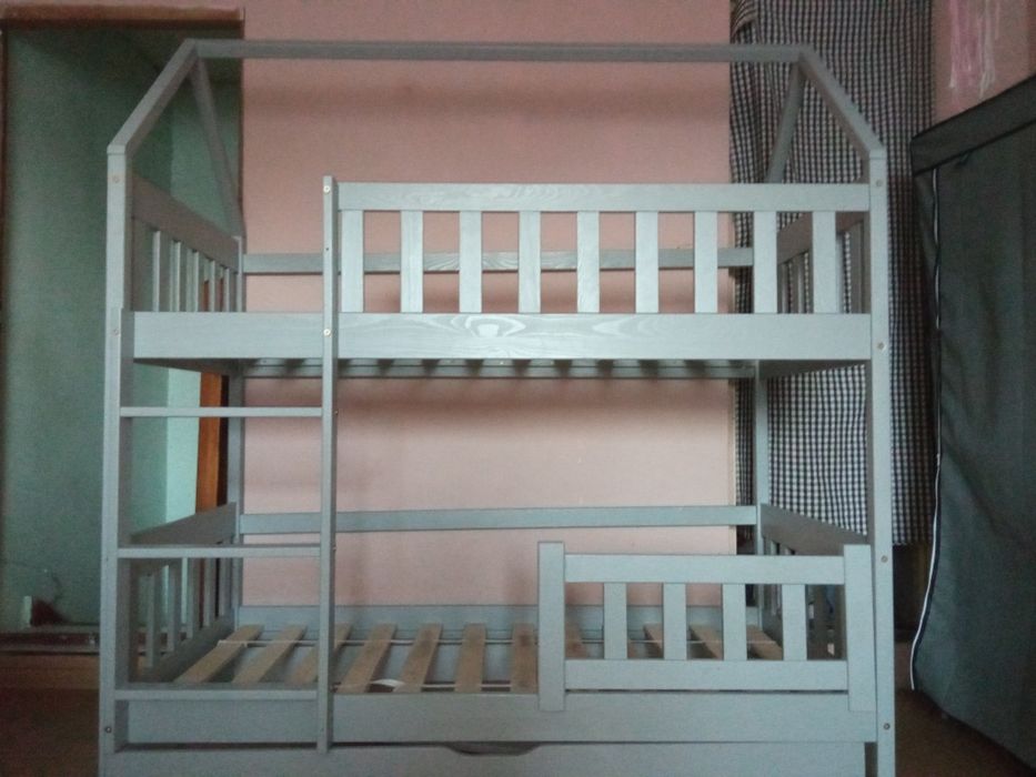 Łóżko domek piętrowe