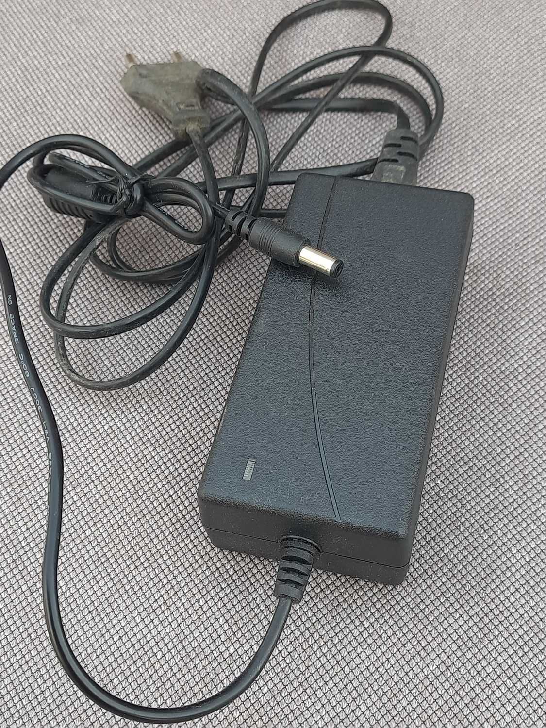 Блок питания 12V 3.0A./К телевизору/монитору/1,2А max./живлення