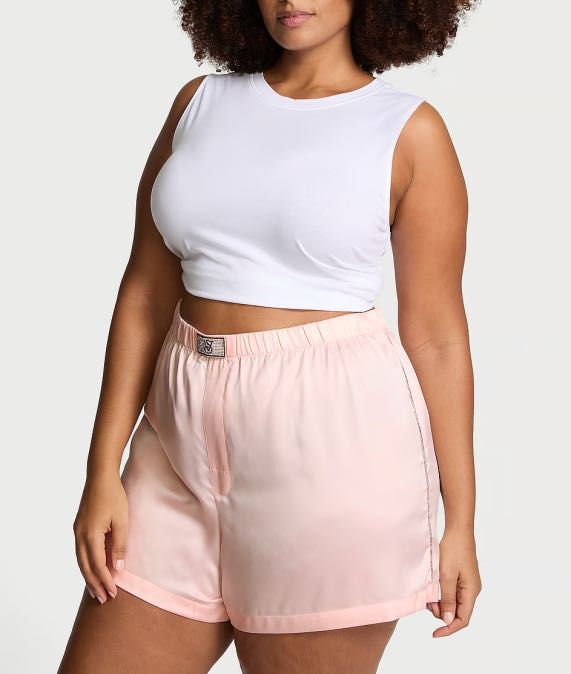 Піжамні шорти зі стразами Victoria's Secret Shine Patch Satin Boxer vs