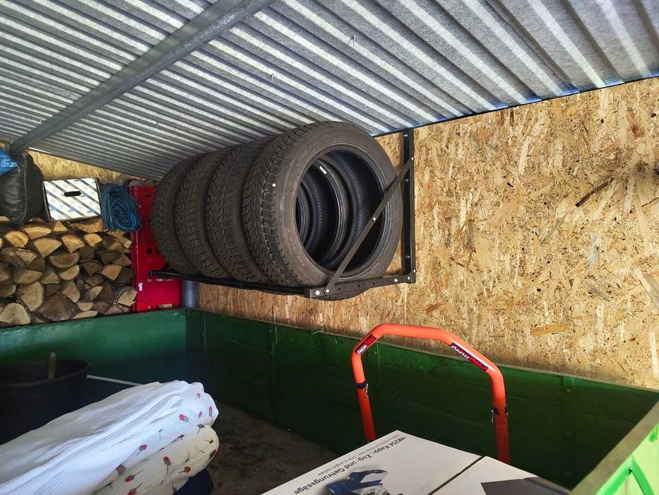 Тримач полка для шин коліс 81-120 см, полка для колес, дисків, стенд