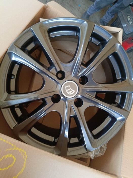 Nowe felgi aluminiowe 4x108 et20 6,5jx16 Peugeot Citroen opel