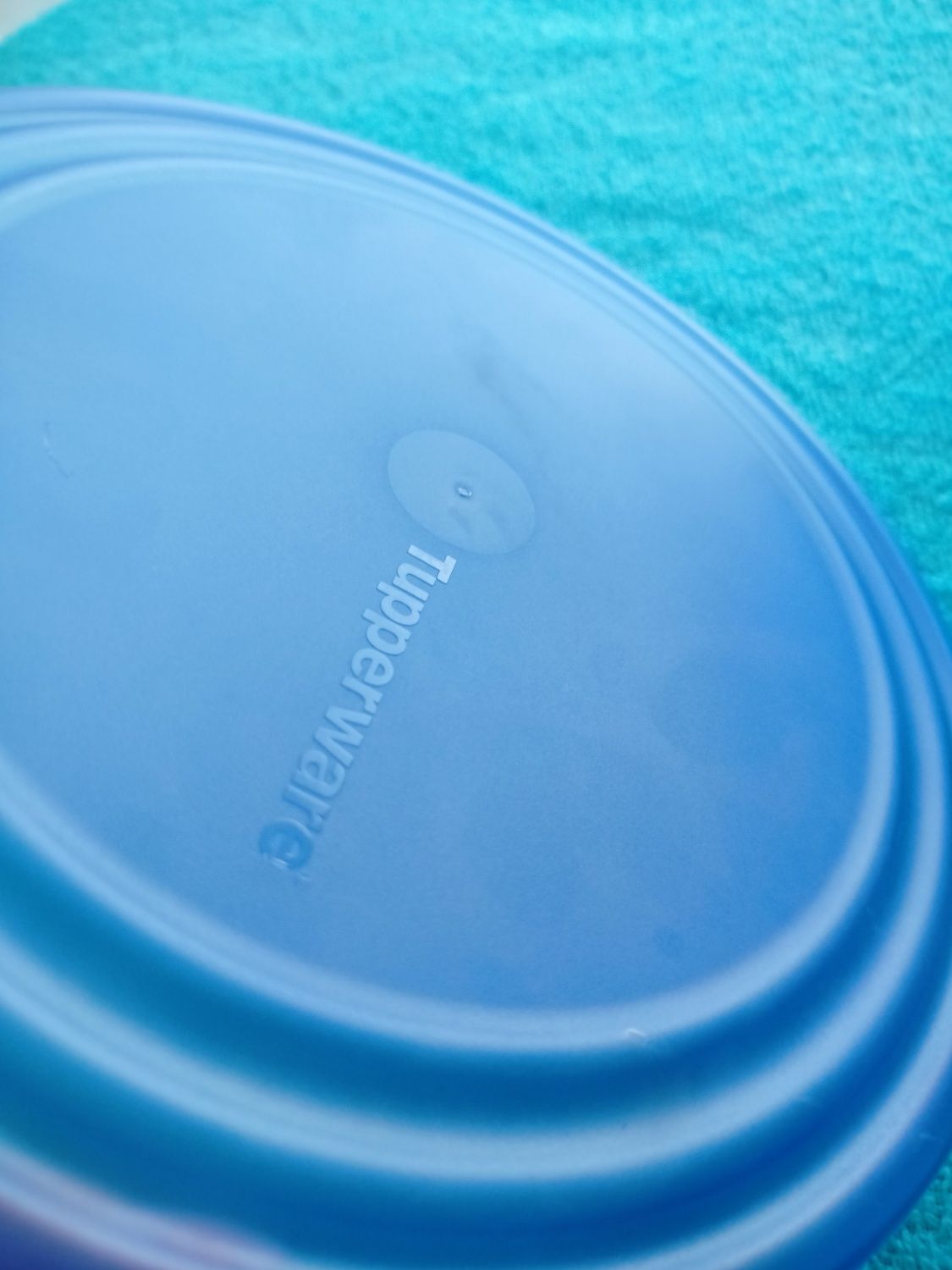 Pojemnik elegancja salaterka półmisek Tupperware 1,5 litra