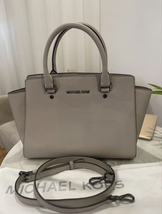 Mala Michael Kors