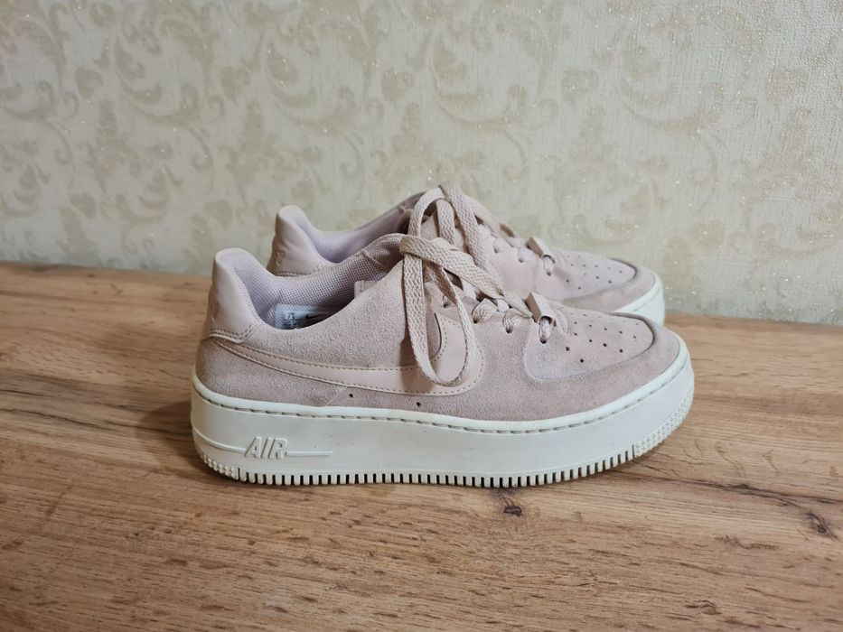 Кроссівки кеди Nike р.38.5 натуральна замша на платформі