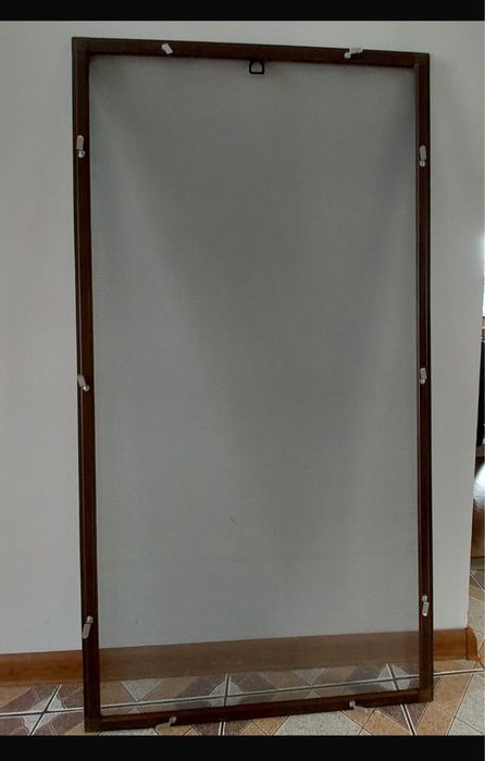 Moskitiera okienna brązowa