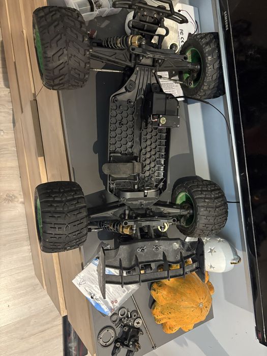 Maverick Quantum Flux RC Car