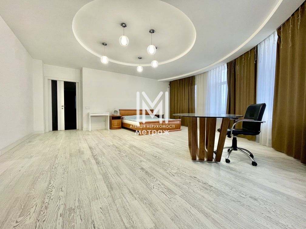 Продам большую 3к квартиру метро Заводская