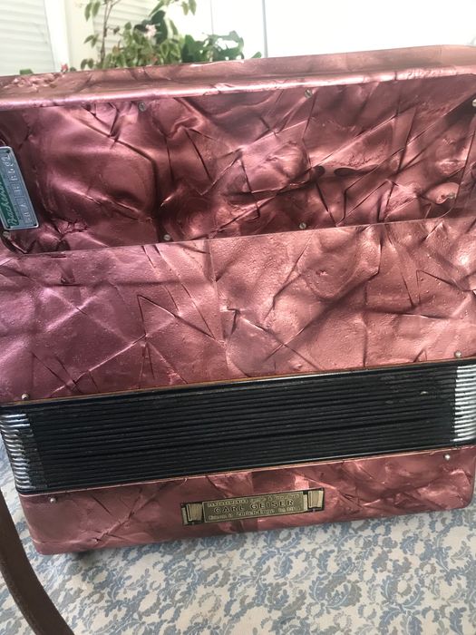 Vendo esta concertina em LA sustenido
