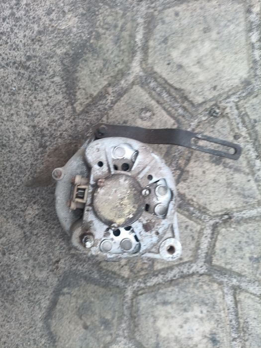 Генератор на ЗІЛ 130.