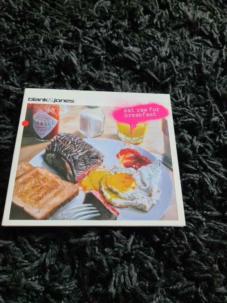 Blank & Jones Eat Raw For Breakfast