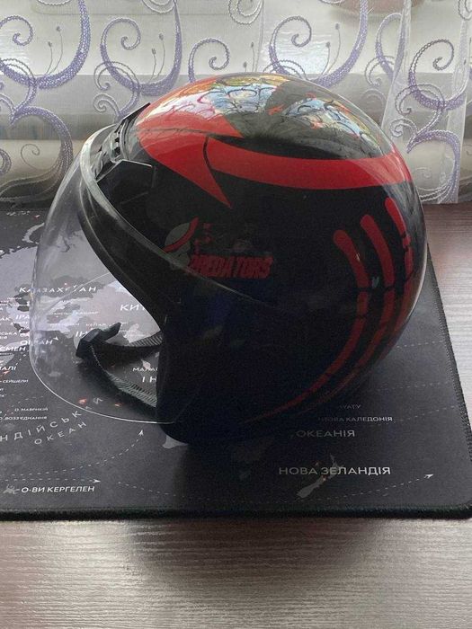 Шолом F2 Predators