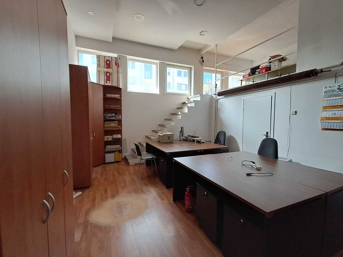 Lokal usługowy o powierzchni 77,7 m2