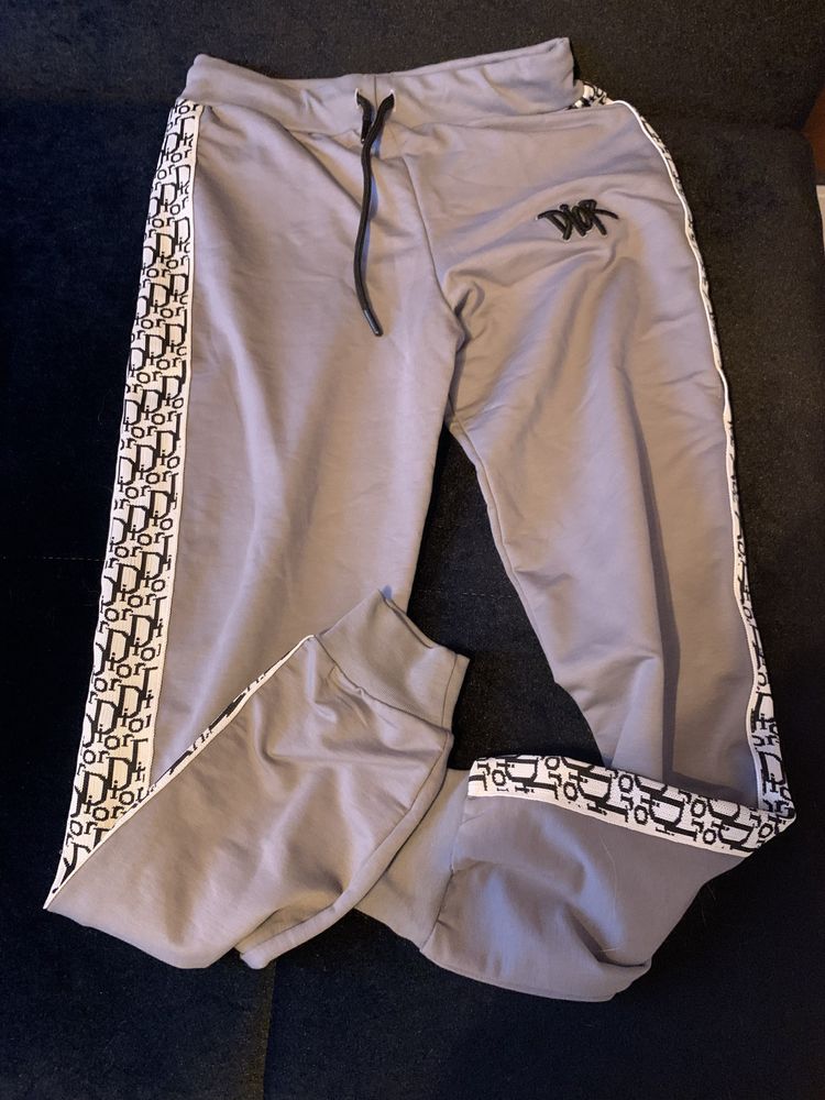 dwuczęściowy set diora bluza i spodnie rozmiar s