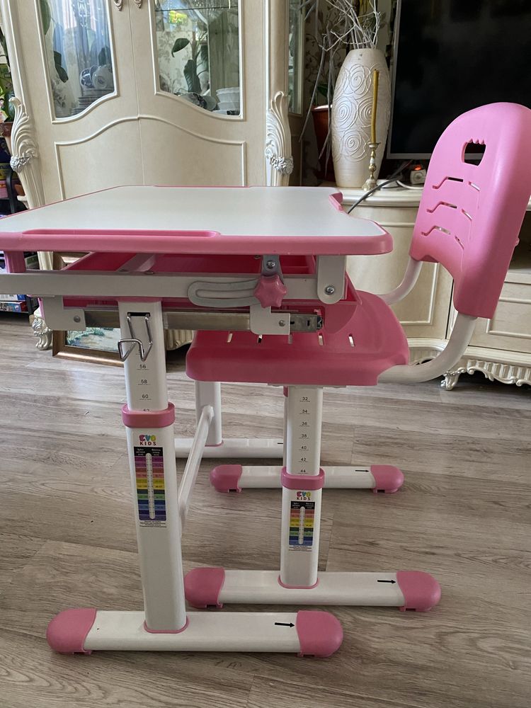 Дитячий стіл і стілець Sorpresa Pink