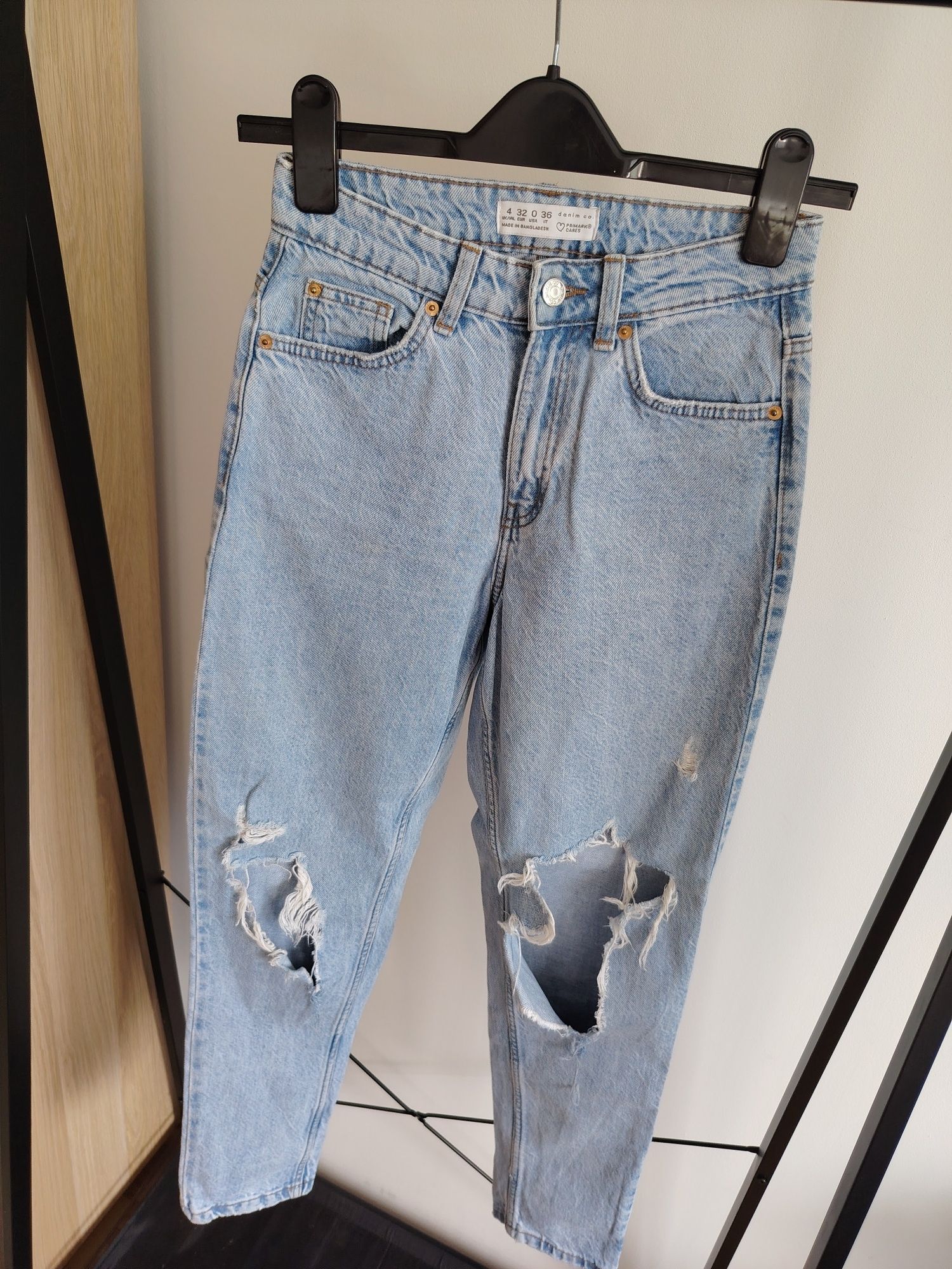Primark spodnie damskie mom jeansy wysoki stan 32.
Pas 2x32 cm, biodra