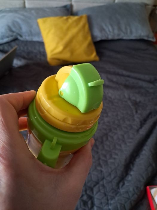 Дитячий термос, поїльник