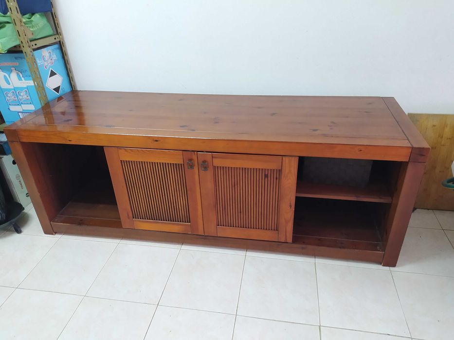 Móvel para televisão