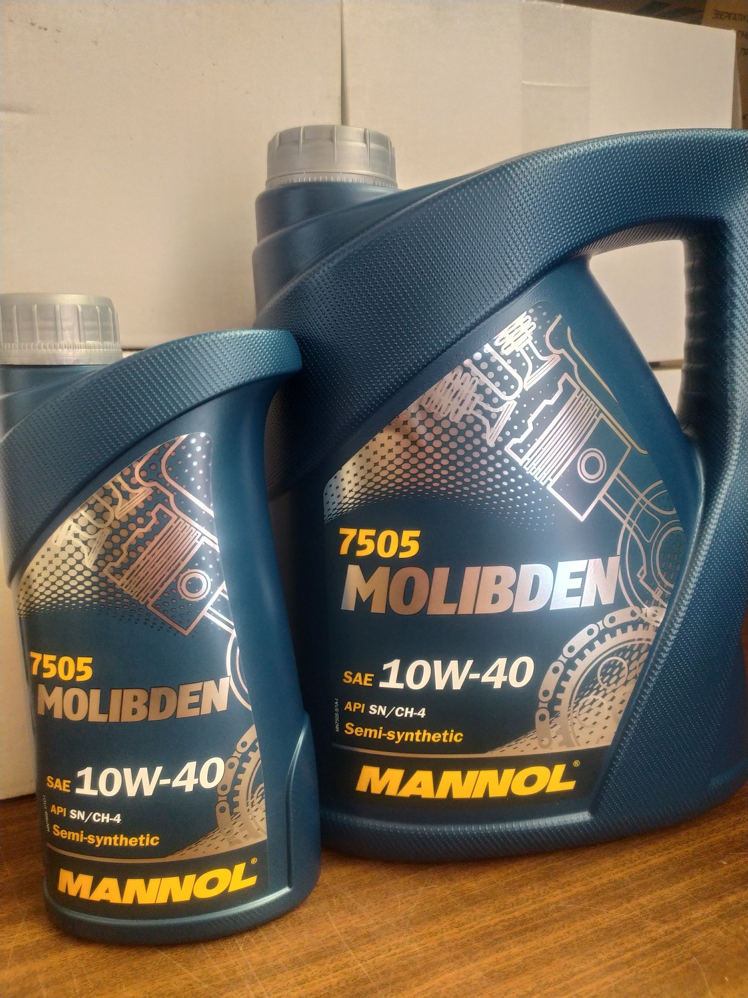 Mannol Molibden 10w40 полусинтетическое моторное масло 1л/4л/5л