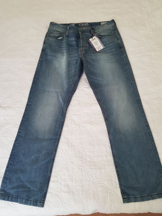 Нові чоловвчі джинси фірми Colins