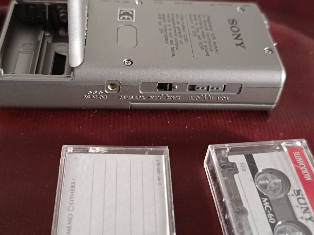 Gravador de voz Sony M-630V + 2 Microcassetes