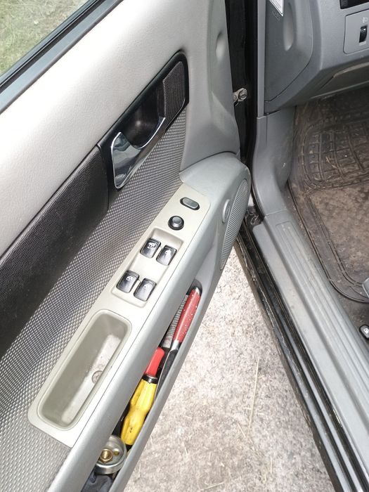 Шевроле лачетті 2008 року 1.8 газ бензин автомат