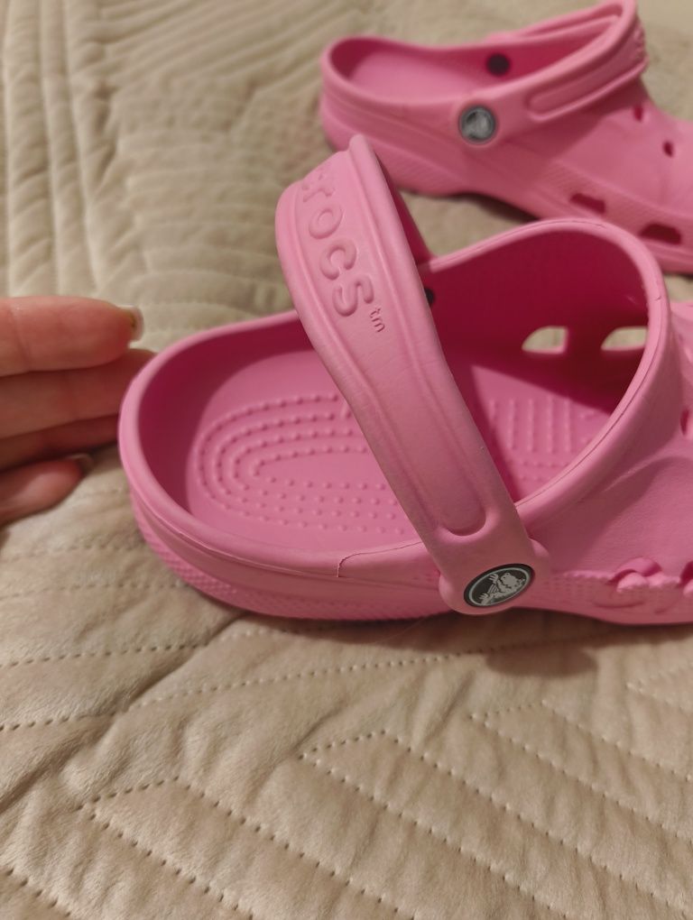 Klapki sandały Crocs r.35