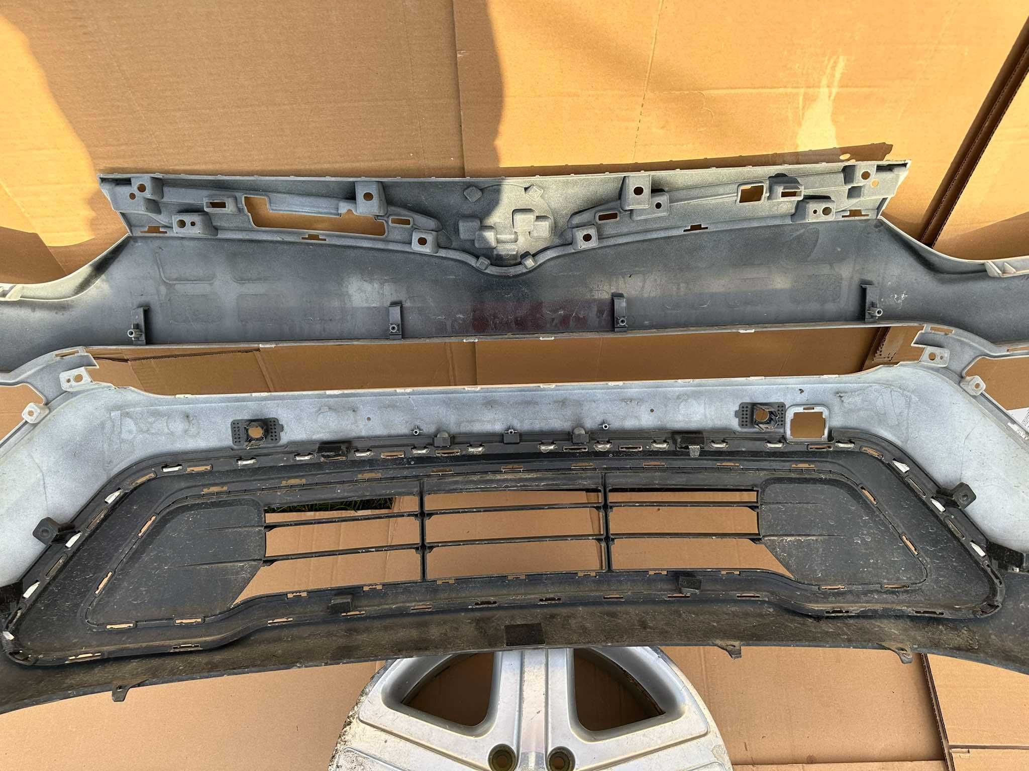 Ssangyong Tivoli lift zderzak przedni/przód