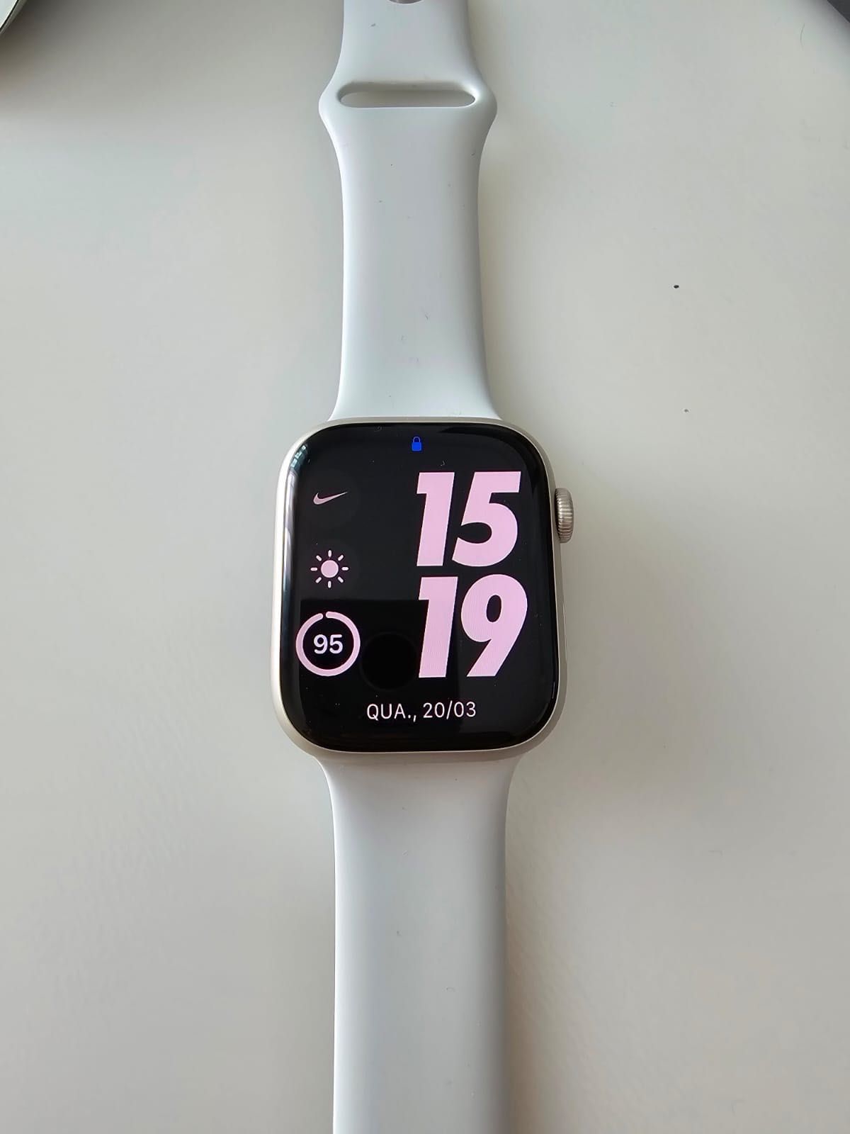 iPhone 11 Pro 512 Verde e Apple Watch 7 44 Luz Estrelas
