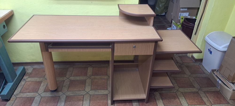 Biurko dla ucznia , komputerowe