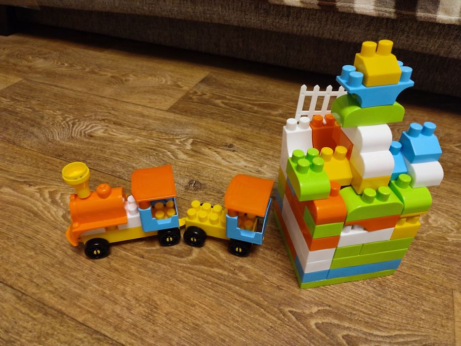 Продам 2 дитячі конструктори