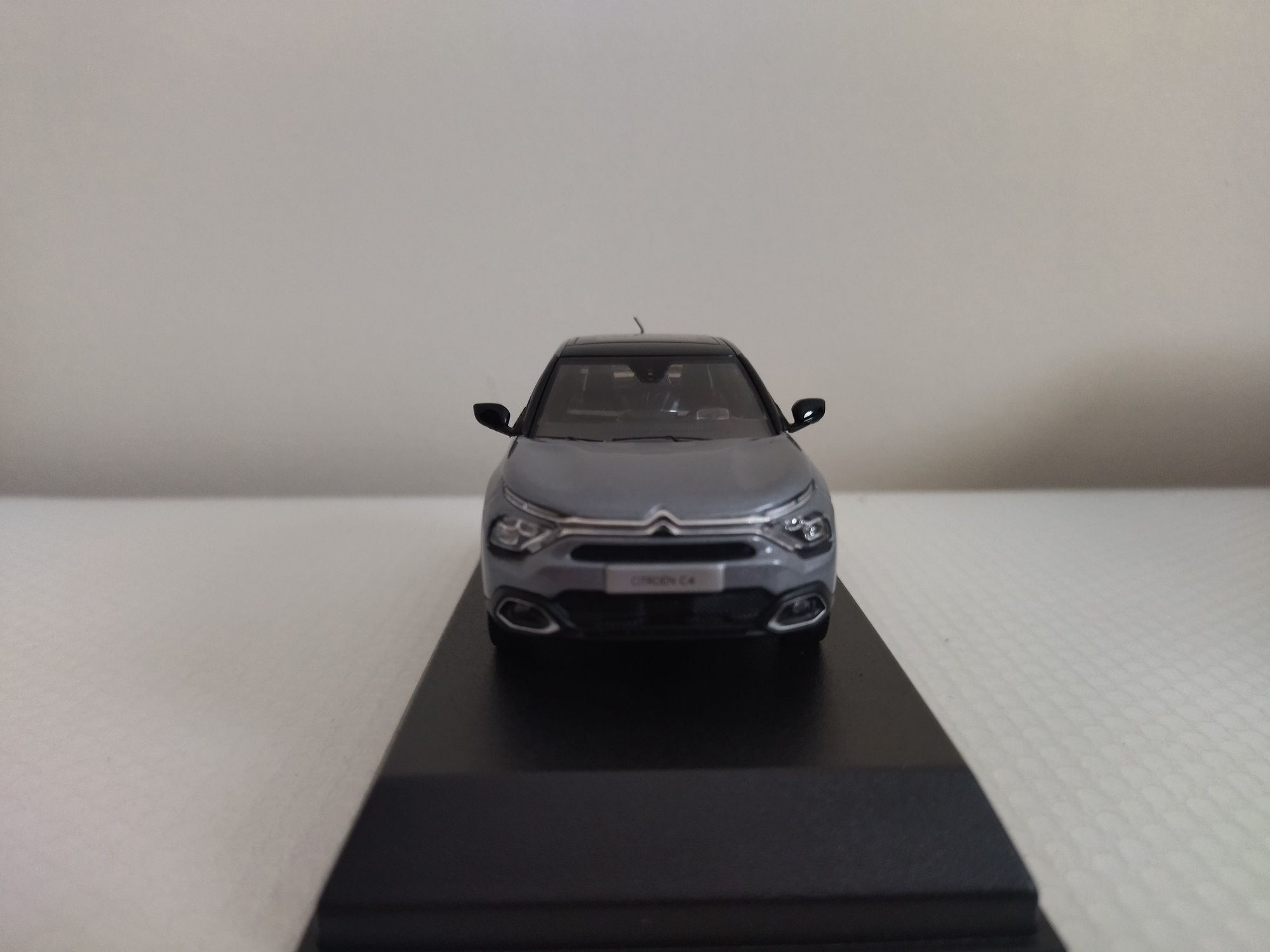 Miniatura Citroen C4 Nova 1/43