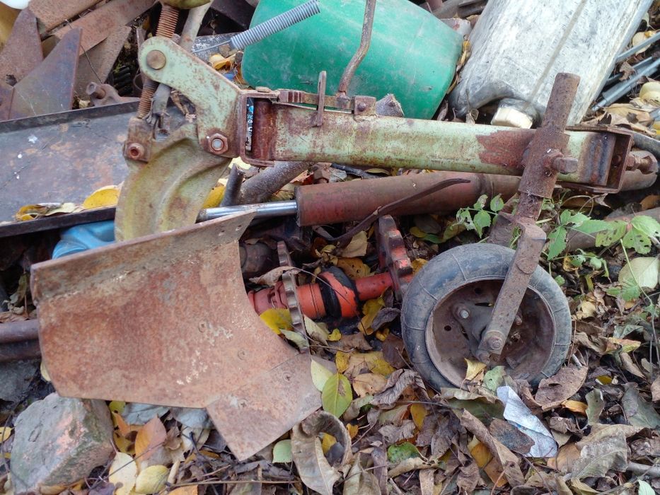 Мотоблок на 4 колесах на 8 коней