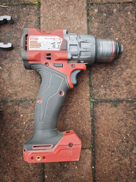 Wiertarko-wkrętarka udarowa Milwaukee M18FPD3-0 158Nm