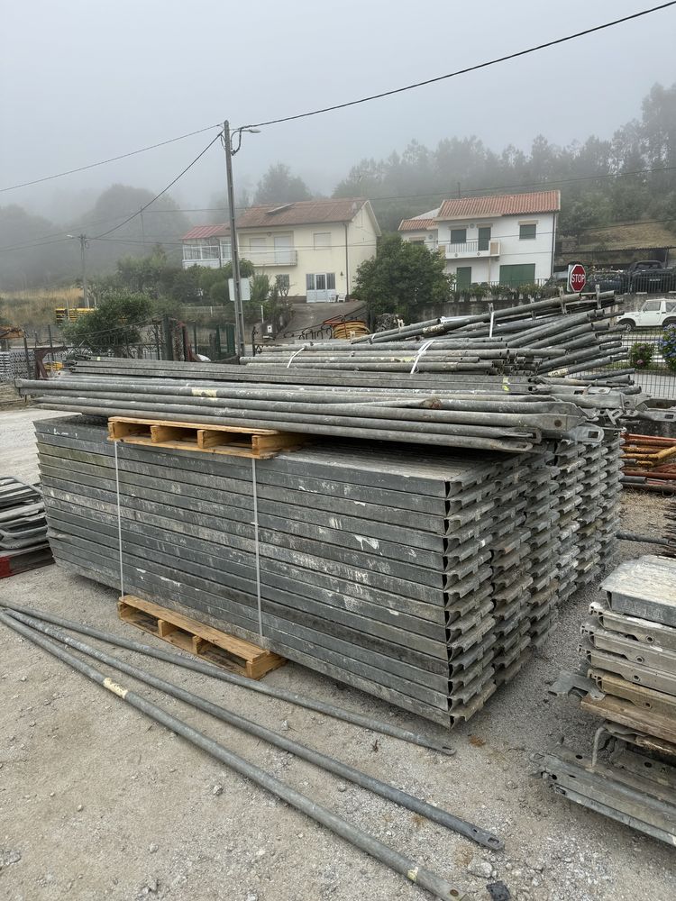 Lote de andaime peri