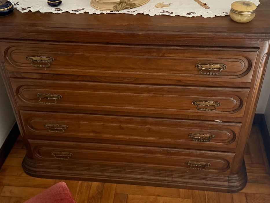 Conjunto cama + cómoda + 2 mesinhas