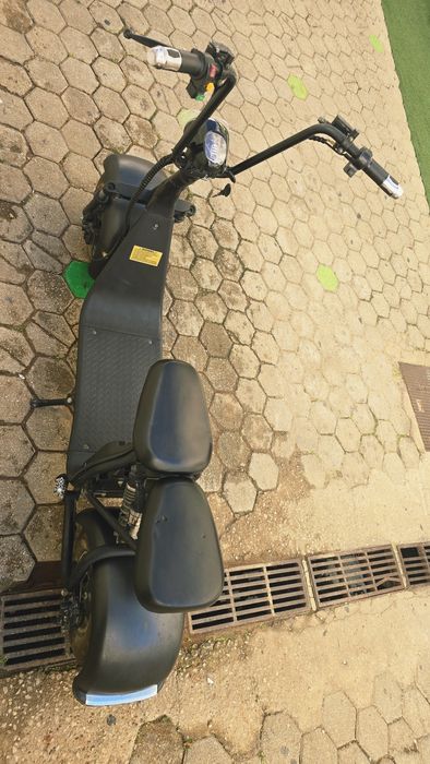 Moto elétrica, não precisa de carta de condução, com bateria removível