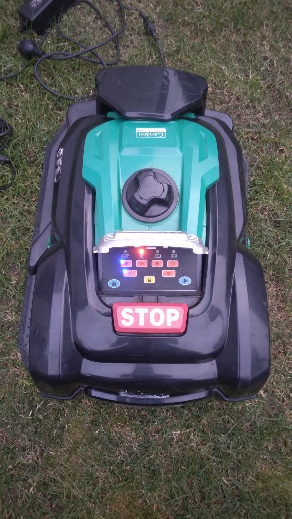 Robot koszący Garden FEELINGS 800m² kosiarka samojezdna