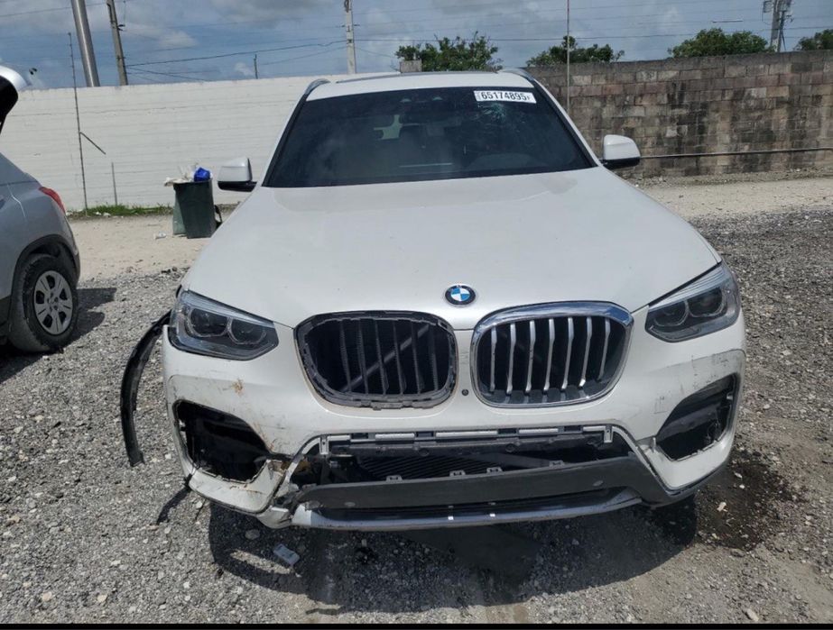 Продам BMWX 3 2021 року авто в дорозі