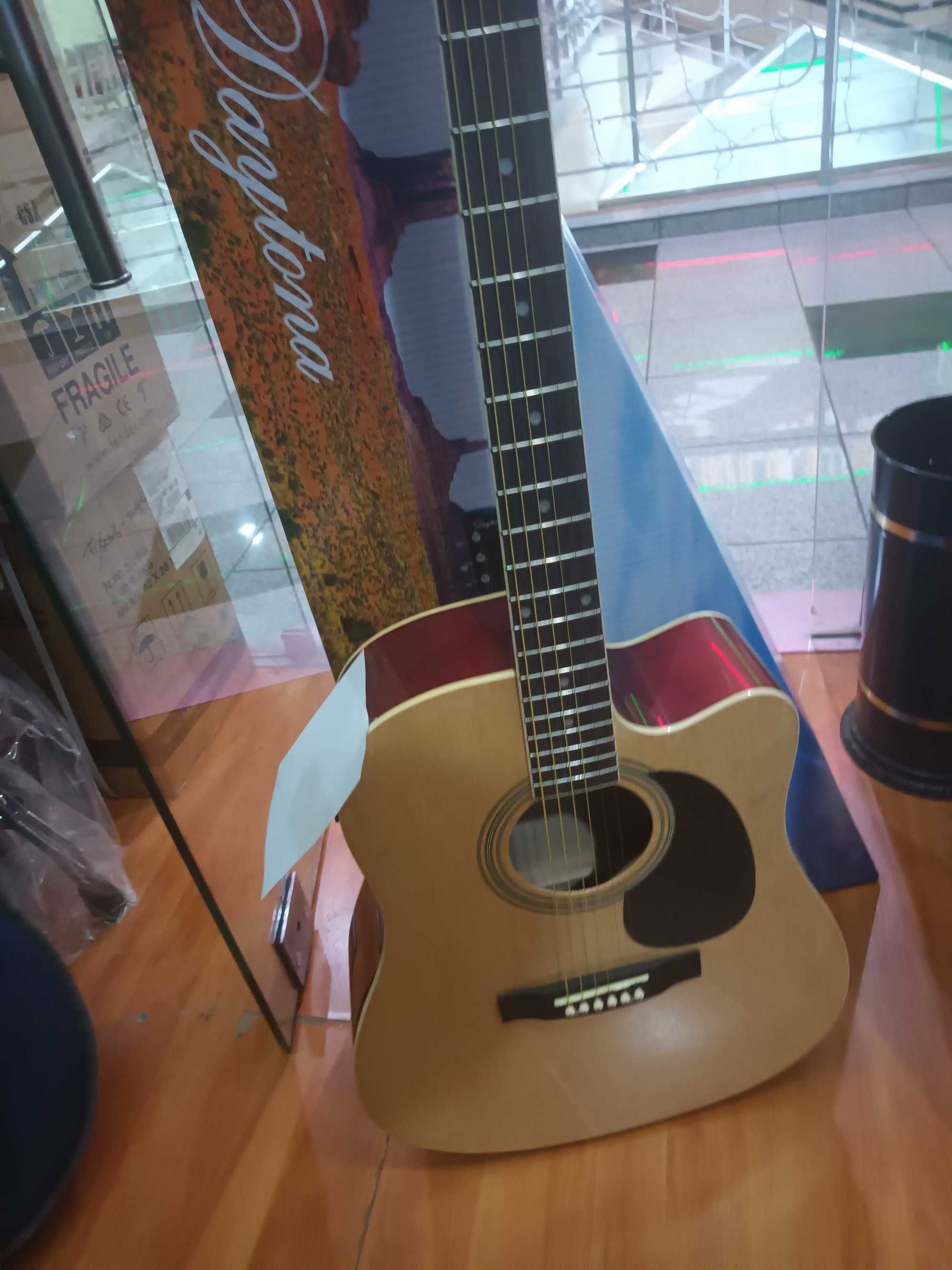 Pack Guitarra Acústica Daytona