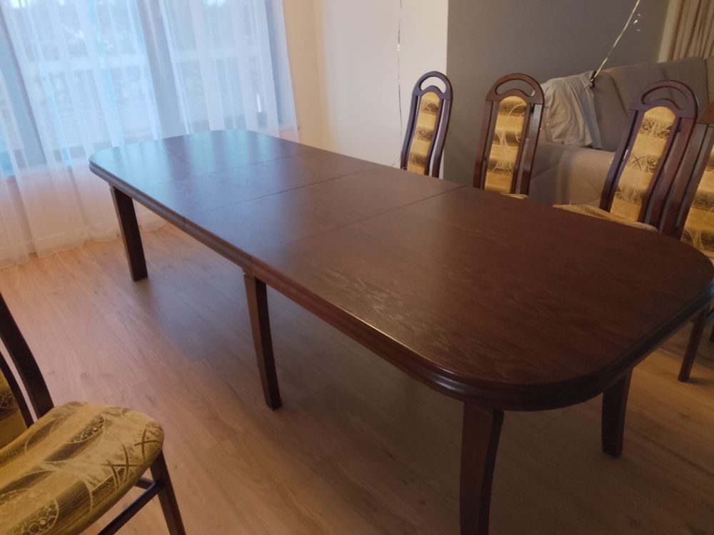Stól drewniany 1x2m + 4 wkladki